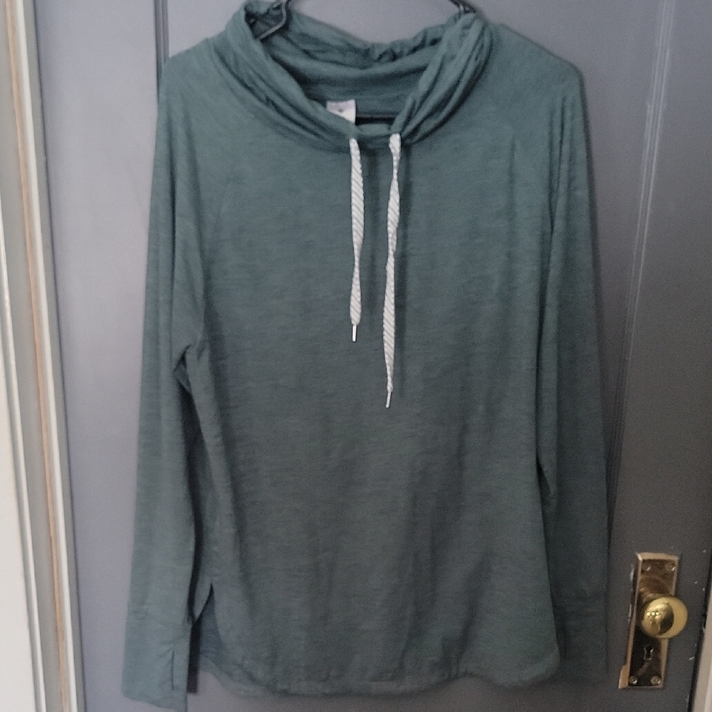 Cozy Long Sleeve Hoodie in Green